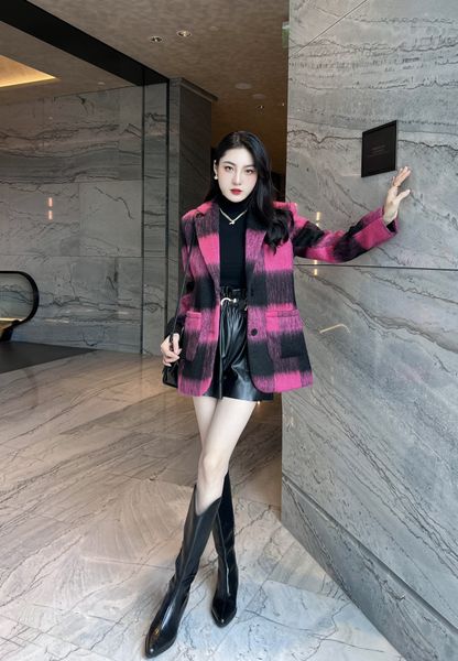 chan new women's fall/winter western suit jacket women's coat designer fashion brand logo high-end tweed coat leisure spring women, Black;brown
chan new women's fall/winter western suit jacket women's coat designer fashion brand logo high-end tweed coat leisure spring women, Black;brown