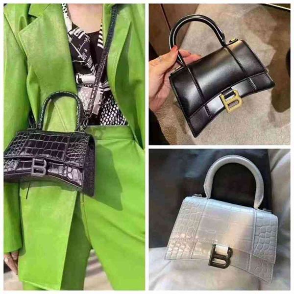 balencaige handbags designer hourglass bag high version crocodile leather women's star same mini portable messenger
balencaige handbags designer hourglass bag high version crocodile leather women's star same mini portable messenger