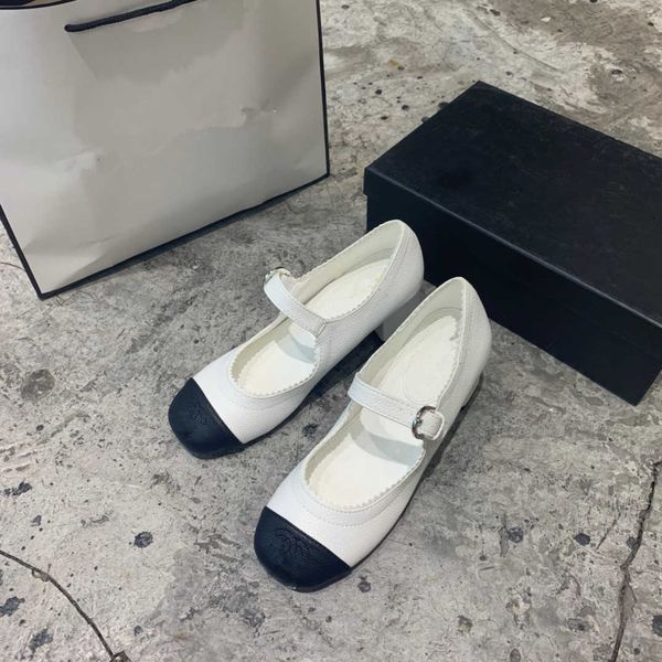 shoes women's casual flat bottom coarse heel straight buckle coarse heel women, Black
shoes women's casual flat bottom coarse heel straight buckle coarse heel women, Black