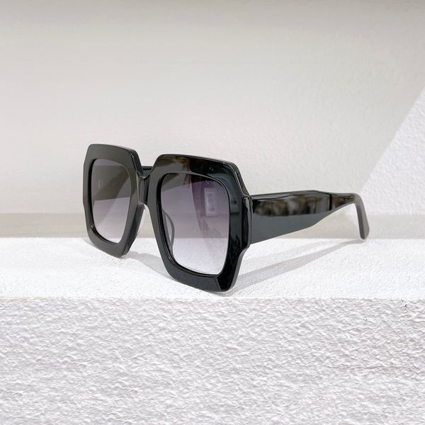 grey gradient oversize sunglasses shiny black square frame women summer sunglass with box, White;black
grey gradient oversize sunglasses shiny black square frame women summer sunglass with box, White;black