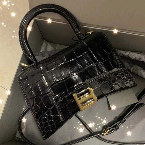 designer balenciga handbags hourglas bags leather women 2022 new autumn and winter advanced texture hourglas b family high version one shou
designer balenciga handbags hourglas bags leather women 2022 new autumn and winter advanced texture hourglas b family high version one shou