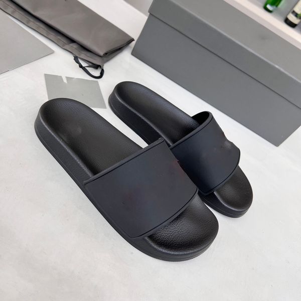 outdoor fashion design for men and women in summer with letters walking classic sandals and slippers leisure indoor anti-slip lazy drag, Black
outdoor fashion design for men and women in summer with letters walking classic sandals and slippers leisure indoor anti-slip lazy drag, Black