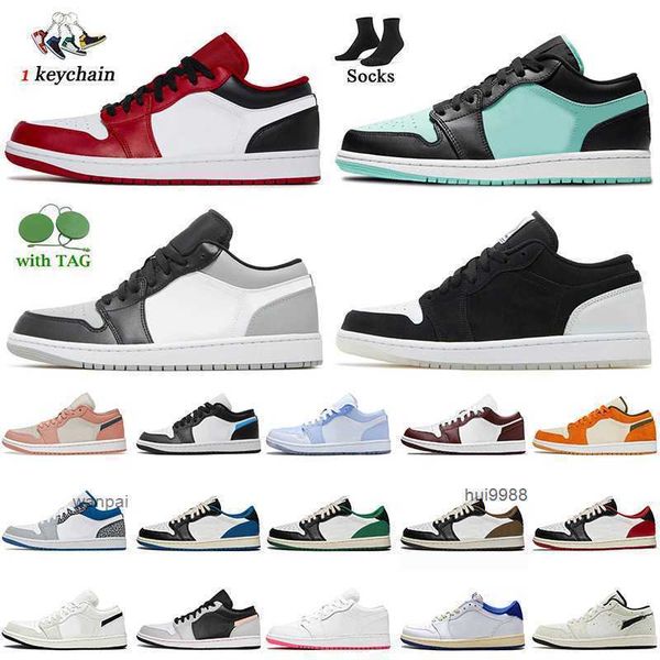 2023 new fashion women mens jumpman 1 1s low basketball shoes reverse shadow toe tropical twist black university blue white cactus jack dar
2023 new fashion women mens jumpman 1 1s low basketball shoes reverse shadow toe tropical twist black university blue white cactus jack dar