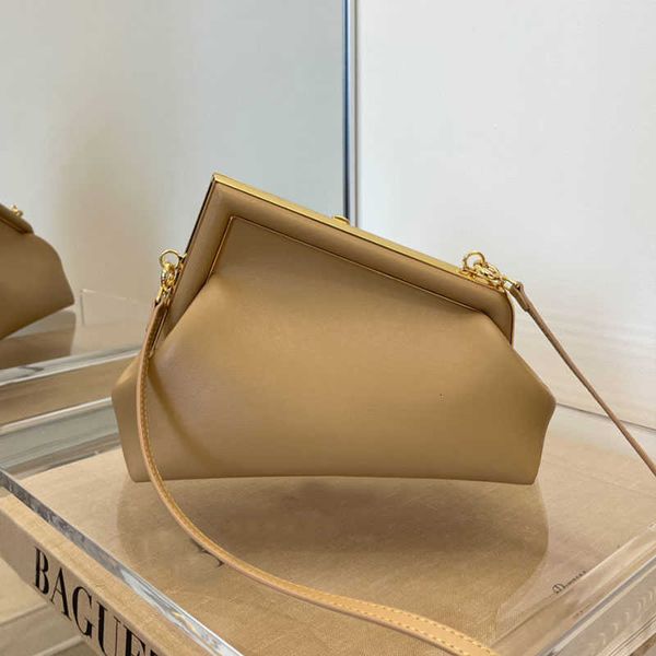handbag evening bag women fashion messenger handbag quality genuine leather crossbody bag dinner hand bags letter shoulder back pouch
handbag evening bag women fashion messenger handbag quality genuine leather crossbody bag dinner hand bags letter shoulder back pouch