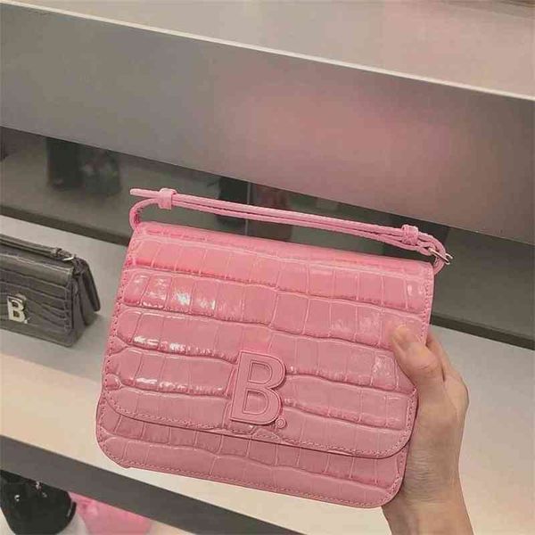 designer handbags balencaige bags hourglass alligator pink beancurd leather one shoulder cross small square bag female letter summer versati
designer handbags balencaige bags hourglass alligator pink beancurd leather one shoulder cross small square bag female letter summer versati