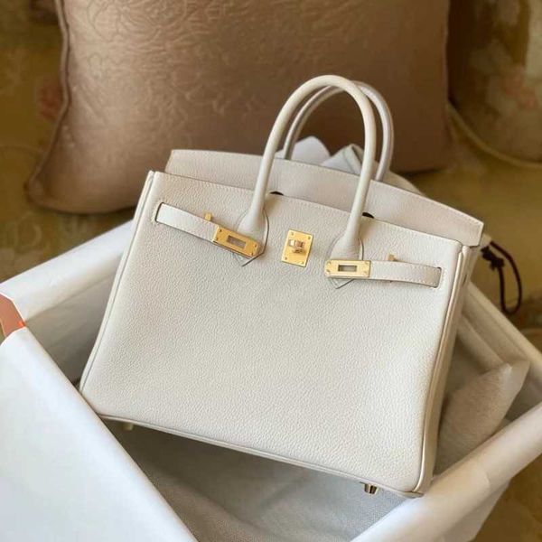 original head layer h home leather berkins fashion classic bag 2023 new lychee grain large capacity hand soft luxury women
original head layer h home leather berkins fashion classic bag 2023 new lychee grain large capacity hand soft luxury women