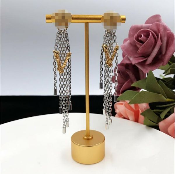 designer jewelry ladies dangle chandelier gun color tassel v letter earrings banshee medusa head portrait women tassel earring f01, Silver
designer jewelry ladies dangle chandelier gun color tassel v letter earrings banshee medusa head portrait women tassel earring f01, Silver