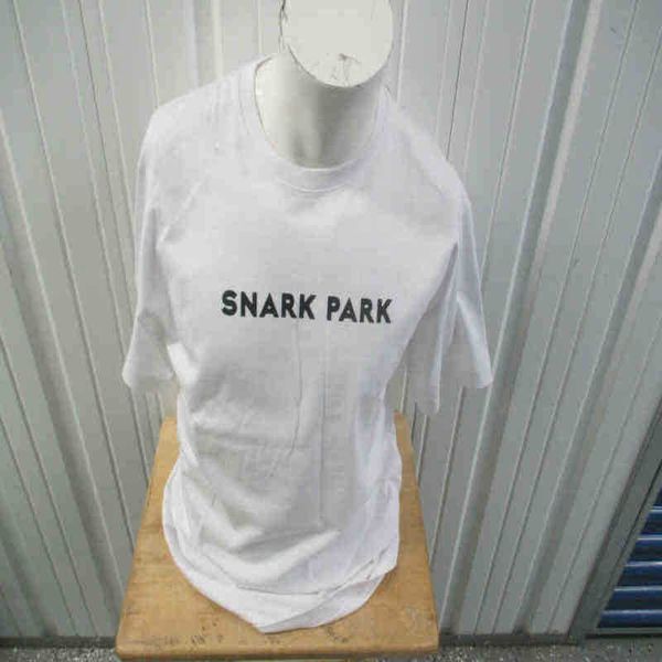 kith daniel arsham x snark park large wht t-shirt snarkitecture alex mustone nwt, White;black
kith daniel arsham x snark park large wht t-shirt snarkitecture alex mustone nwt, White;black