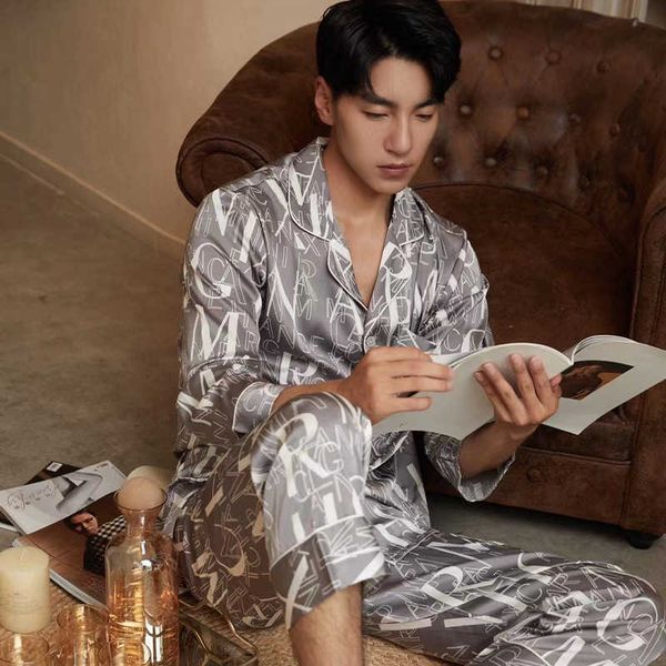 men's sleepwear qsrocio men pajamas set fashion luxury letter print sleepwear male silk like homewear nightwear home suit for man t2211, Black;brown
men's sleepwear qsrocio men pajamas set fashion luxury letter print sleepwear male silk like homewear nightwear home suit for man t2211, Black;brown