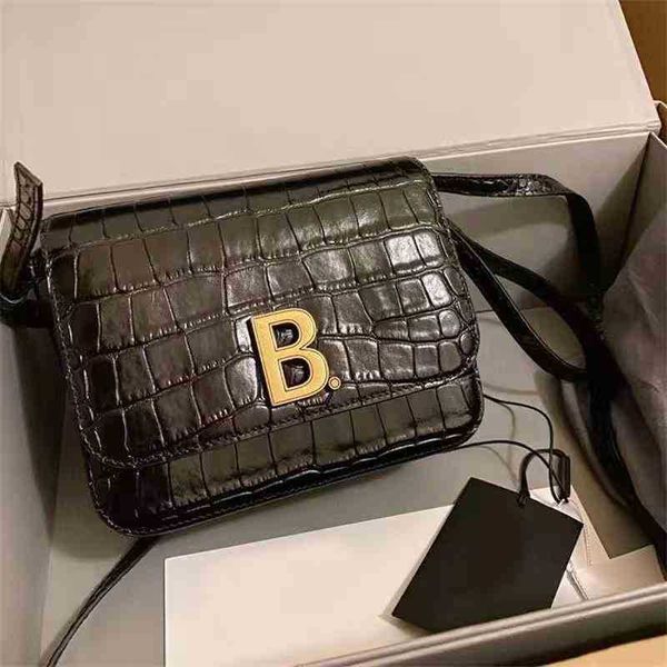 balencaigbag b 2022 fashion designer buckle leather bean curd small square one shoulder messenger bag hourglass 73k0
balencaigbag b 2022 fashion designer buckle leather bean curd small square one shoulder messenger bag hourglass 73k0