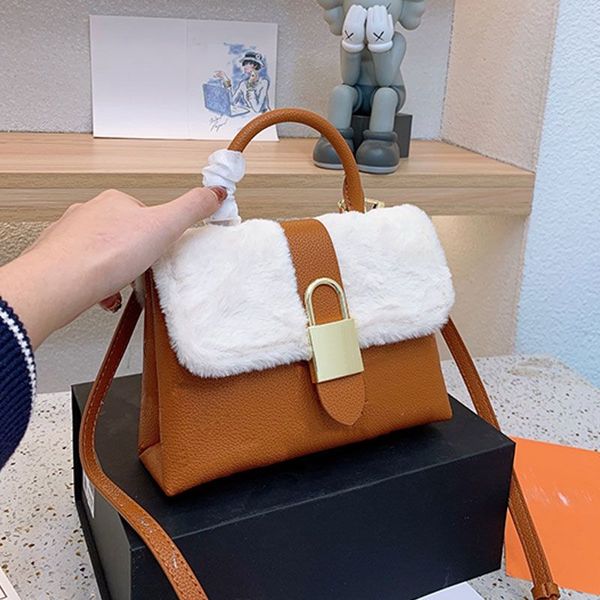 postman bag shoulder messenger bag women crossbody purse genuine leather handbag classic letter print corduroy hardware lock lady flap clutc
postman bag shoulder messenger bag women crossbody purse genuine leather handbag classic letter print corduroy hardware lock lady flap clutc
