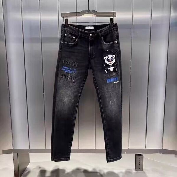 2022 men's jeans animal panda embroidery personality straight pants skinny jeans streetwear trend ripped jean for men, Blue
2022 men's jeans animal panda embroidery personality straight pants skinny jeans streetwear trend ripped jean for men, Blue
