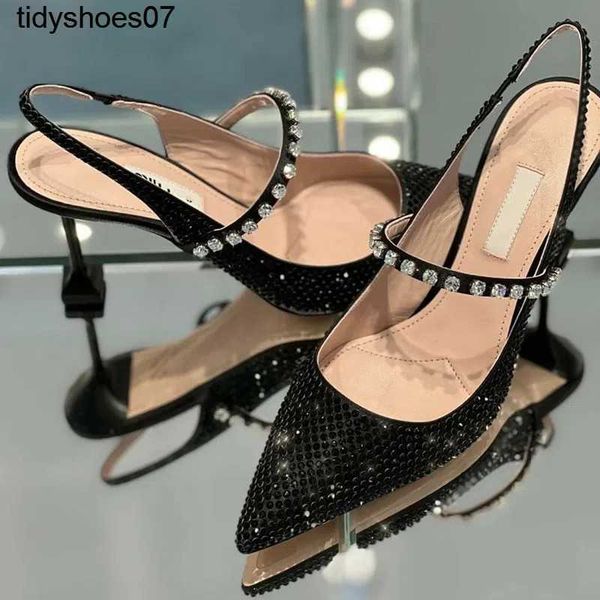 miu 22 designer autumn new fashion pointed baotou women's shoes rhinestone slippers, Black
miu 22 designer autumn new fashion pointed baotou women's shoes rhinestone slippers, Black