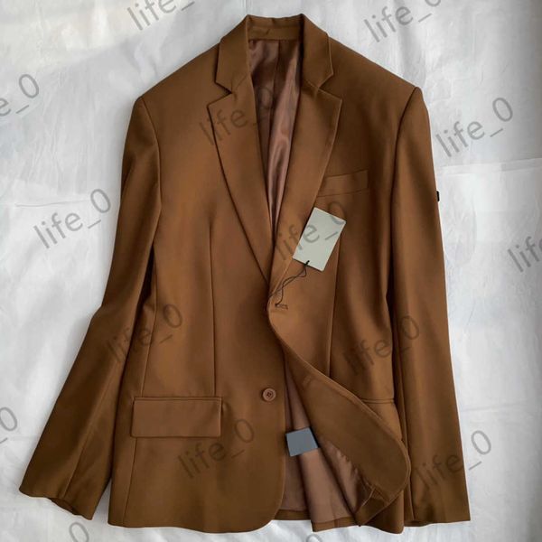 fashion brand womens jackets lapel single button long sleeve soft lining fake pockets coats warm designer women clothing 1970, Black;brown
fashion brand womens jackets lapel single button long sleeve soft lining fake pockets coats warm designer women clothing 1970, Black;brown