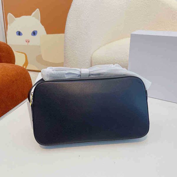 designer luxury women the tote bag fashion versatile handbags shoulder crossbody bags purse tories totes large capacity saddle wallets 7a tu
designer luxury women the tote bag fashion versatile handbags shoulder crossbody bags purse tories totes large capacity saddle wallets 7a tu