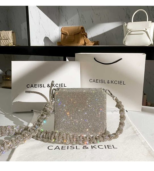 shoulder bags luxury designer crystal shiny rhinestones diamond evening clutch purse bling woven strap dinner party messenger 230316
shoulder bags luxury designer crystal shiny rhinestones diamond evening clutch purse bling woven strap dinner party messenger 230316