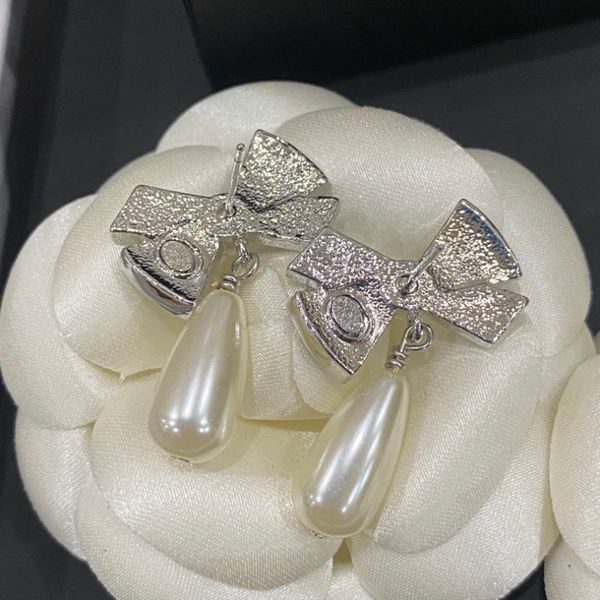 fashion brand design earrings charm high end designer jewelry earrings precious quality gift young women style sier plated size 2.2x3cm, Golden
fashion brand design earrings charm high end designer jewelry earrings precious quality gift young women style sier plated size 2.2x3cm, Golden