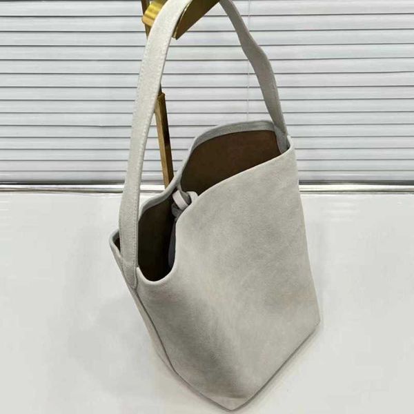 totes shoulder bags korean slouchy style 2022 autumn and winter new high capacity minimal suede sanded versatile one bucket frosted white tr
totes shoulder bags korean slouchy style 2022 autumn and winter new high capacity minimal suede sanded versatile one bucket frosted white tr