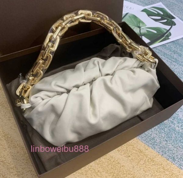 bottegas bag venetas designer pouch bags luxury womens clutch handbags 2022 new women's dumpling cloud soft cowhide chain one shoulder
bottegas bag venetas designer pouch bags luxury womens clutch handbags 2022 new women's dumpling cloud soft cowhide chain one shoulder