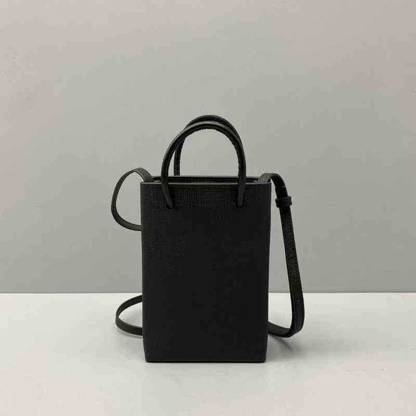 balencaigass fluorescent designer rose b home red trendy hand carrier mobile phone vertical paper bag messenger mini shoulder bag
balencaigass fluorescent designer rose b home red trendy hand carrier mobile phone vertical paper bag messenger mini shoulder bag