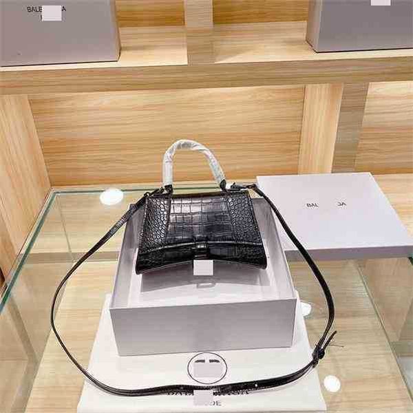leather balencigas handbags bags designer first cowhide layer pattern crocodiless sand leak bag handbag big brand high version large
leather balencigas handbags bags designer first cowhide layer pattern crocodiless sand leak bag handbag big brand high version large