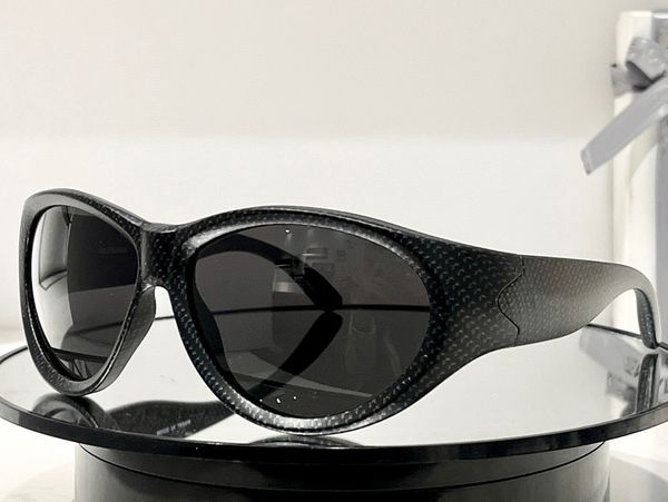 sunglasses for women men summer 0158s style anti-ultraviolet retro plate full frame glasses with box, White;black
sunglasses for women men summer 0158s style anti-ultraviolet retro plate full frame glasses with box, White;black