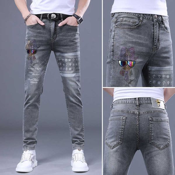 spring and summer new jeans men's fashion hand painted letter embroidery slim elastic feet pants men, Blue
spring and summer new jeans men's fashion hand painted letter embroidery slim elastic feet pants men, Blue