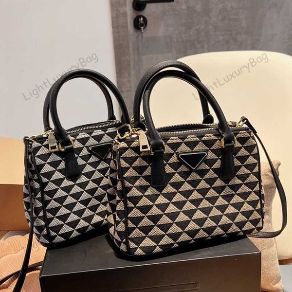 designer luxury prade bags for womens handbags pink strap crossbody vintage pradity the totes bag purses multicolour pradity 3-in-1 nylon wa
designer luxury prade bags for womens handbags pink strap crossbody vintage pradity the totes bag purses multicolour pradity 3-in-1 nylon wa