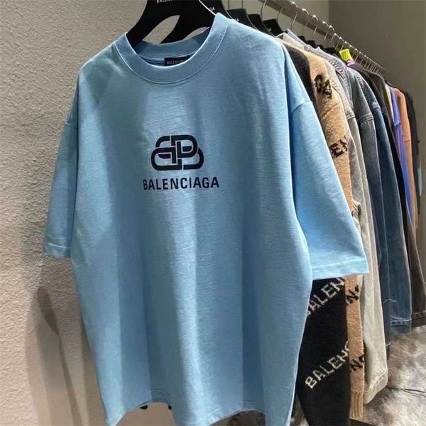 designer balencaigass mens t-shirts high version paris lock letter mens and womens cotton printing loose large short sleeve tshirt round nec, White;black
designer balencaigass mens t-shirts high version paris lock letter mens and womens cotton printing loose large short sleeve tshirt round nec, White;black