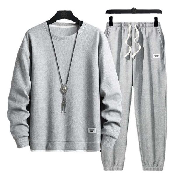 2022 men designer clothes tracksuites autumn men's tracksuits casual sports suit loose long sleeved t-shirt pants two piece set, Gray
2022 men designer clothes tracksuites autumn men's tracksuits casual sports suit loose long sleeved t-shirt pants two piece set, Gray