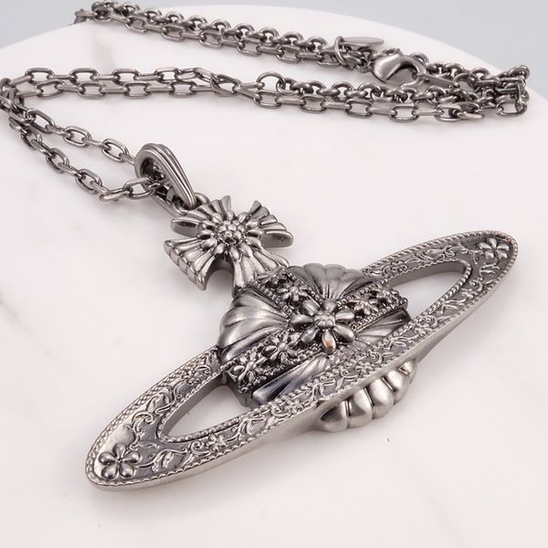 vivian silver vintage saturn 3d flower carving pendant necklace chain vivienne jewelry
vivian silver vintage saturn 3d flower carving pendant necklace chain vivienne jewelry