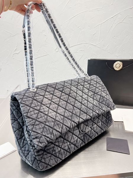 luxury tote purses brand handbag message bags shoulder bag genuine leather cluth crossbody 5a quality cowboy quilted double silver chain 43c
luxury tote purses brand handbag message bags shoulder bag genuine leather cluth crossbody 5a quality cowboy quilted double silver chain 43c