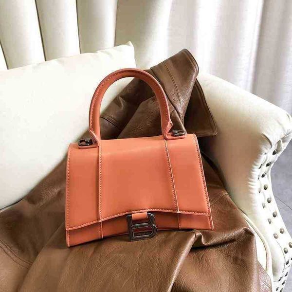 balencaigass b handbag fashion 2022 designer family hourglassb small square high texture half moon shaped messenger bag hand sz3o
balencaigass b handbag fashion 2022 designer family hourglassb small square high texture half moon shaped messenger bag hand sz3o