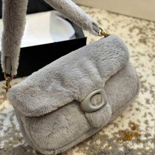 5a designer fluffy crossbody bag fashion cross body evening s womens handbag real leather luxury underarm 221103
5a designer fluffy crossbody bag fashion cross body evening s womens handbag real leather luxury underarm 221103