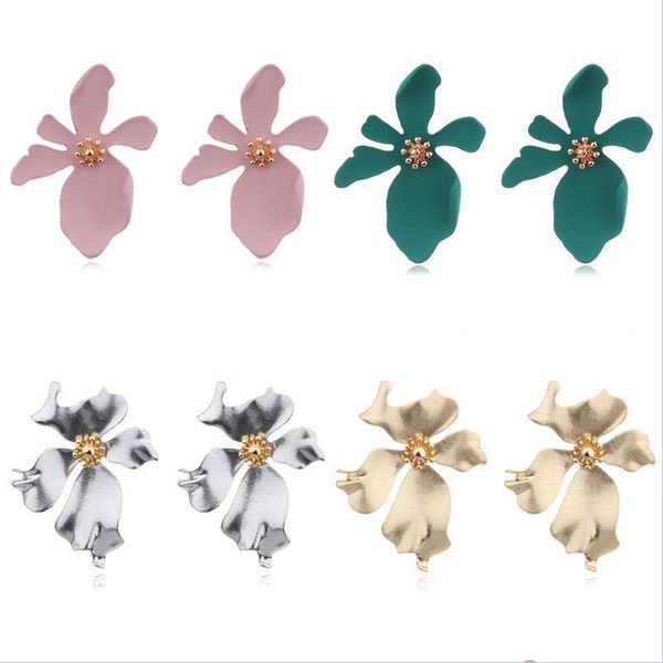 stud stud 2021 fashion women vintage jewelry big flower earrings metal floral statement pendientes brincos girl party gifts drop del dhc0x, Golden;silver
stud stud 2021 fashion women vintage jewelry big flower earrings metal floral statement pendientes brincos girl party gifts drop del dhc0x, Golden;silver