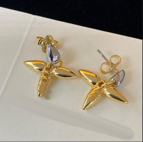 fashion women dangle earring hoop new leaf flower v letters pendant with logo shiny non-fading ladies chandelier earrings designer jewelry 0, Golden;silver
fashion women dangle earring hoop new leaf flower v letters pendant with logo shiny non-fading ladies chandelier earrings designer jewelry 0, Golden;silver