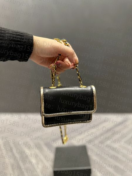5a women bag mini single shoulder bag metal logo design chain clamshell fashion designer crossbody bag
5a women bag mini single shoulder bag metal logo design chain clamshell fashion designer crossbody bag