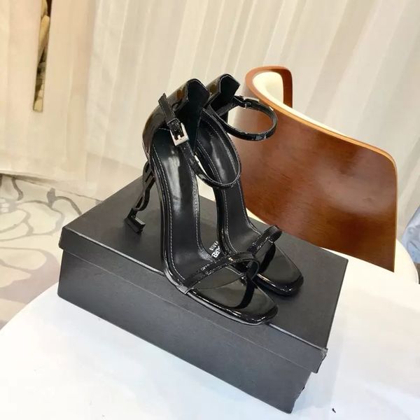dress shoes sandals high heels fashion women boots luxury metal letters fashion leather open toe wedding banquet, Black
dress shoes sandals high heels fashion women boots luxury metal letters fashion leather open toe wedding banquet, Black