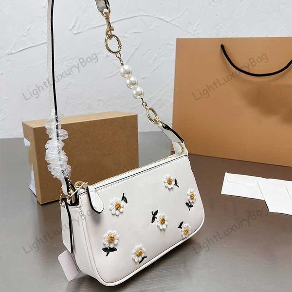 3a designer shoulder crossbody bag fashion flower pearls cross body wallets womens real leather classic luxury tote female purses 2201103
3a designer shoulder crossbody bag fashion flower pearls cross body wallets womens real leather classic luxury tote female purses 2201103