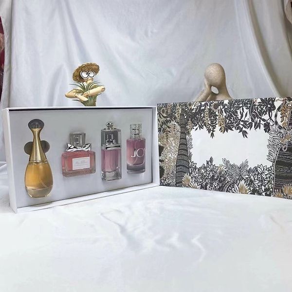 woman perfume set lady fragrance 4-piece suit 30ml oer bottle french brand edition and for any skin
woman perfume set lady fragrance 4-piece suit 30ml oer bottle french brand edition and for any skin