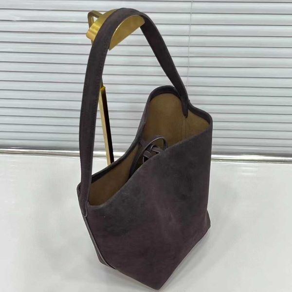 totes shoulder bags korean slouchy style 2022 autumn and winter new high capacity minimal suede sanded versatile one bucket matte purple
totes shoulder bags korean slouchy style 2022 autumn and winter new high capacity minimal suede sanded versatile one bucket matte purple