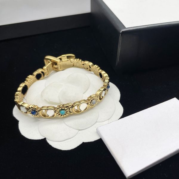 luxury designer elegant fashion women's letter pendant bracelet wedding necklace specially designed jewelry, Golden;silver
luxury designer elegant fashion women's letter pendant bracelet wedding necklace specially designed jewelry, Golden;silver