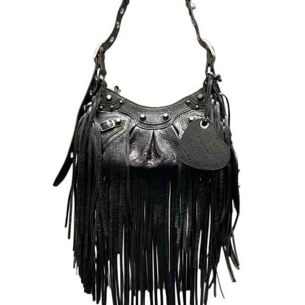 designer luxury womens bag balencigas handbag b-shaped paris single shoulder messenger fashion square gift shoulder oblique span versatile h
designer luxury womens bag balencigas handbag b-shaped paris single shoulder messenger fashion square gift shoulder oblique span versatile h