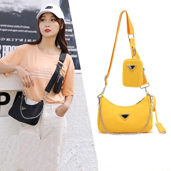 2-in-1 handbags designers nylon/bag with letters canvas shoulder bag lady tote chains messenger bags shoulders straps are adjustable triomph
2-in-1 handbags designers nylon/bag with letters canvas shoulder bag lady tote chains messenger bags shoulders straps are adjustable triomph