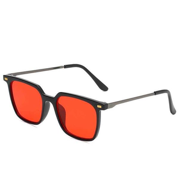 2022 sunglasses square korean version of the fashion marine sheet rice nail men and women ins retro eyeglasses designer color matching beach, White;black
2022 sunglasses square korean version of the fashion marine sheet rice nail men and women ins retro eyeglasses designer color matching beach, White;black