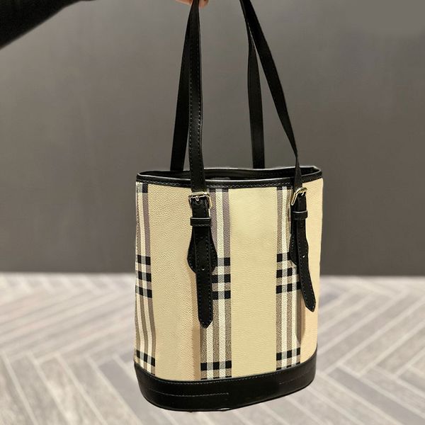 checkered bucket bag women classic handbags purse small tote wallets bottom nail war horse pattern leather handle removable zipper pouch
checkered bucket bag women classic handbags purse small tote wallets bottom nail war horse pattern leather handle removable zipper pouch