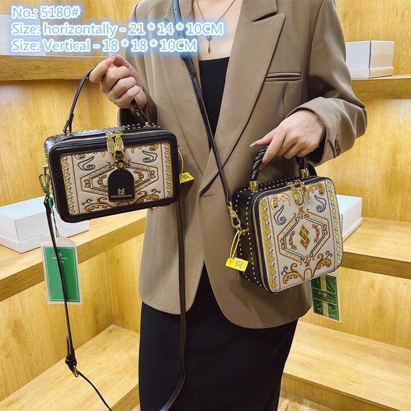 wholesale factory ladies shoulder bag 2 styles sweet little fresh embroidered handbag styling sewing retro mobile phone coin purse elegant l
wholesale factory ladies shoulder bag 2 styles sweet little fresh embroidered handbag styling sewing retro mobile phone coin purse elegant l
