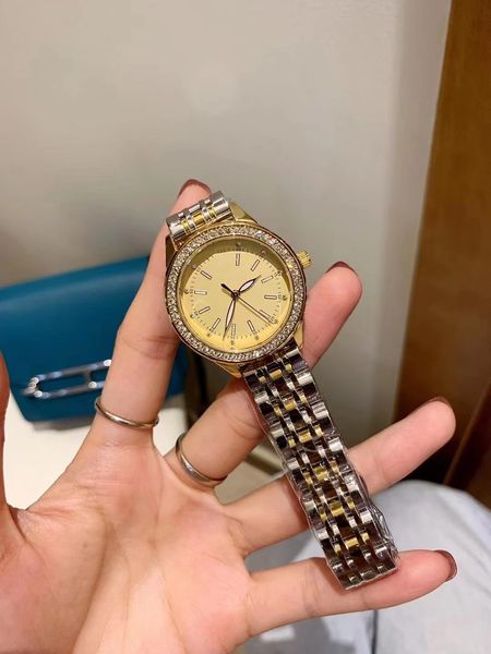 2022 new luxury brand fashion trend color diamond women's wrist watch timekeeping quartz code watch, Slivery;brown
2022 new luxury brand fashion trend color diamond women's wrist watch timekeeping quartz code watch, Slivery;brown