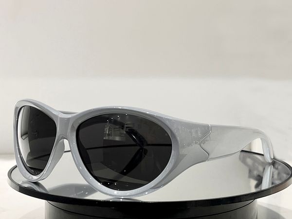 silver black cat exaggerated mask sunglasses men women summer sunglass outdoor uv400 eyewear with box, White;black
silver black cat exaggerated mask sunglasses men women summer sunglass outdoor uv400 eyewear with box, White;black