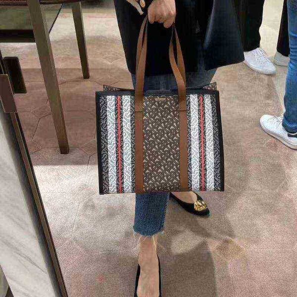 burbrerys crossbody handbags bags burbrery onthego tote luxuries designers women bag purses totes designer woman handbag shoulder wallet par
burbrerys crossbody handbags bags burbrery onthego tote luxuries designers women bag purses totes designer woman handbag shoulder wallet par